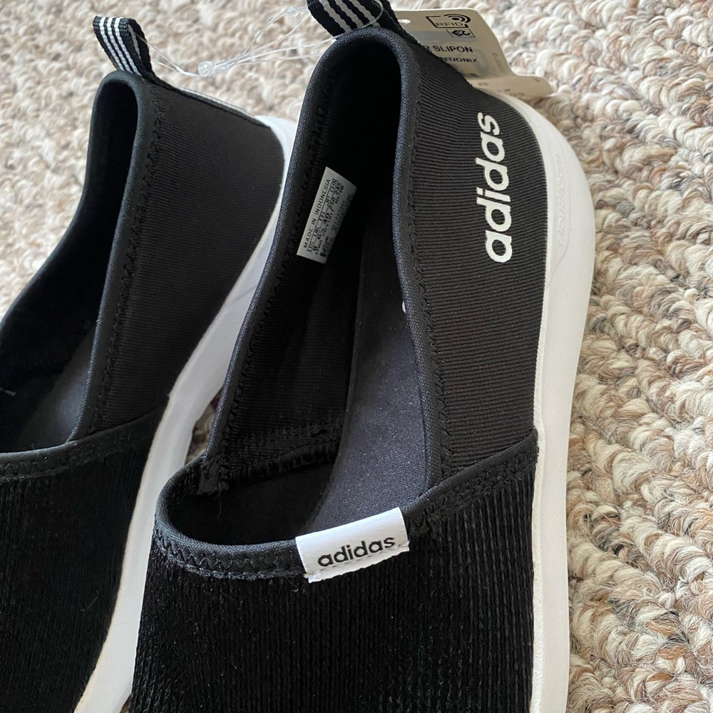 Adidas Black Knit Slip-On Sneakers new - Picture 3 of 8